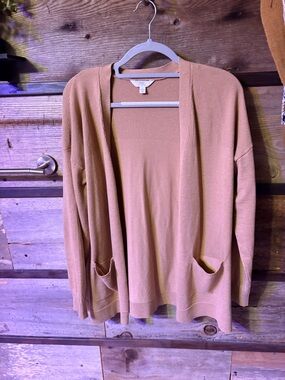 Time and Tru Open-Front Cardigan Sweater in Camel with pockets on front.